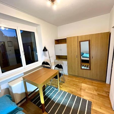 Mini Flat Apartment Грац Екстериор снимка