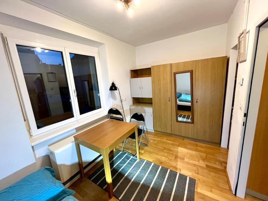 Mini Flat Apartment Грац Екстериор снимка